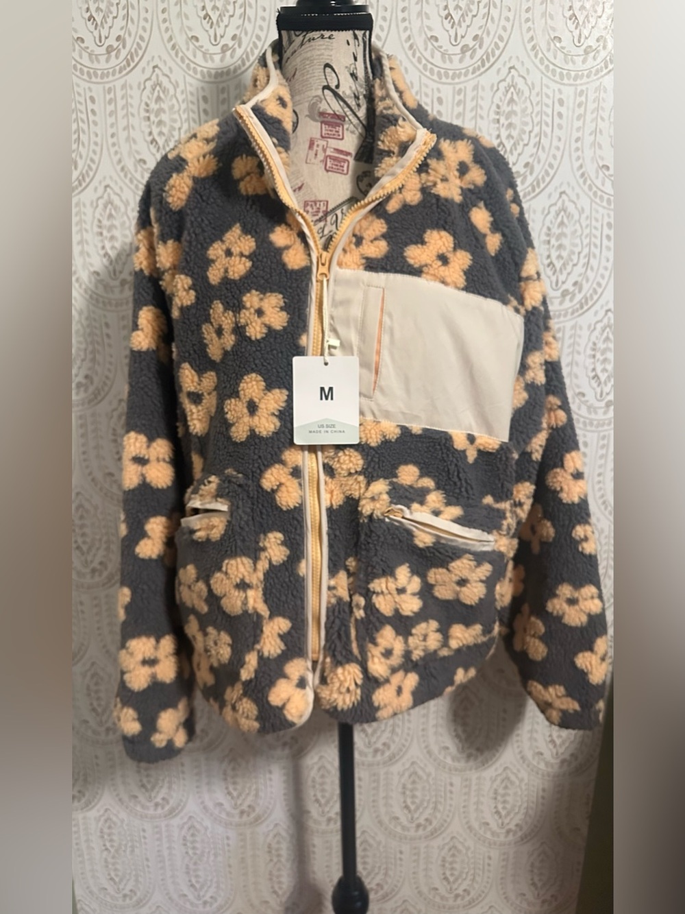 Floral Sherpa Jacket in Gray and Peach - M
